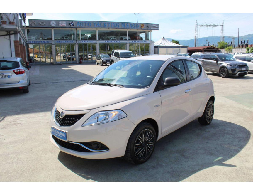 Lancia Ypsilon 1.3 mjt Silver Garanzia 12 mesi