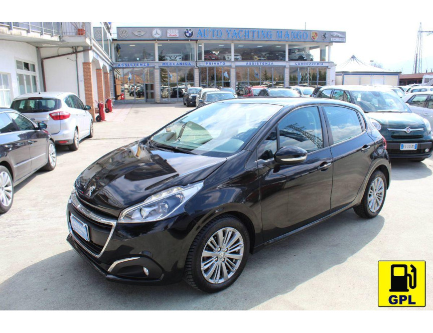 PEUGEOT - 208 - PureTech 82 5p. GPL Active