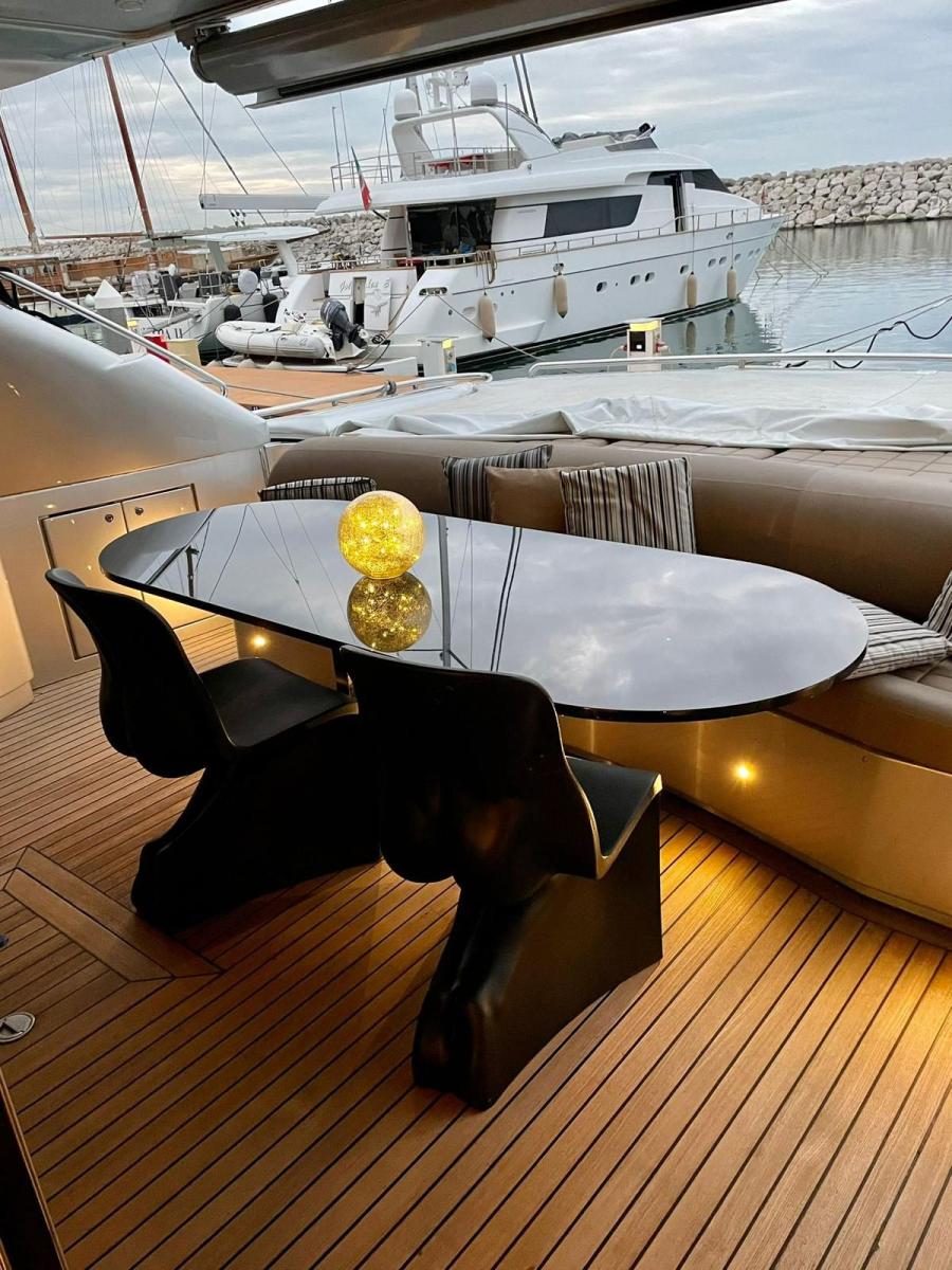 PERSHING 76 usato - foto 9 | Auto Yachting Mango Padula