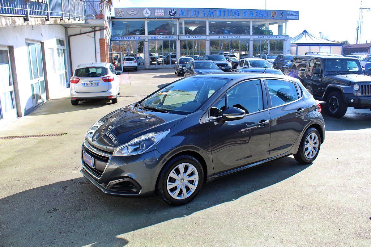 PEUGEOT 208 2016 usata in vendita presso Auto Yachting Mango