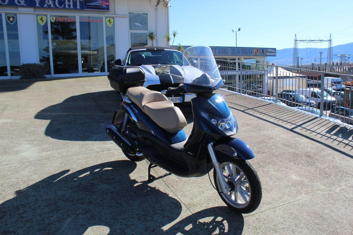 Piaggio Beverly 400 2006 usata in vendita presso Auto Yachting Mango