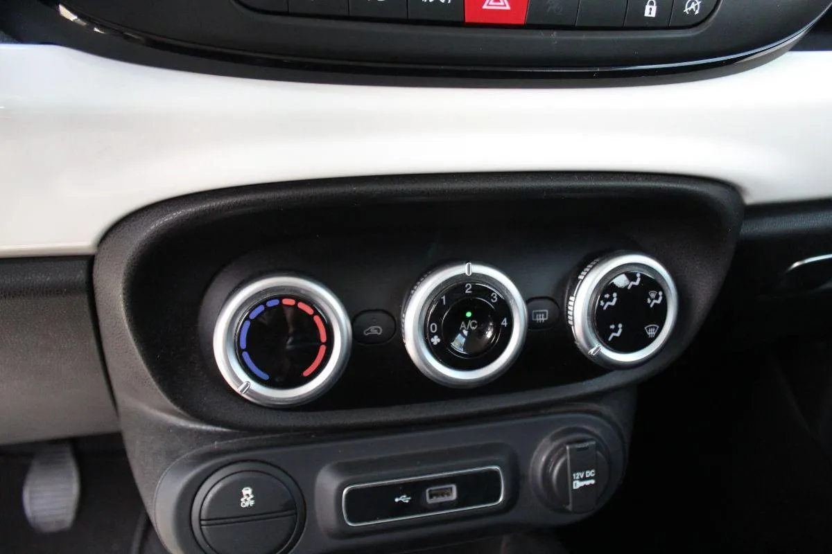 FIAT - 500 L - 1.3 MJT 95 CV Mirror