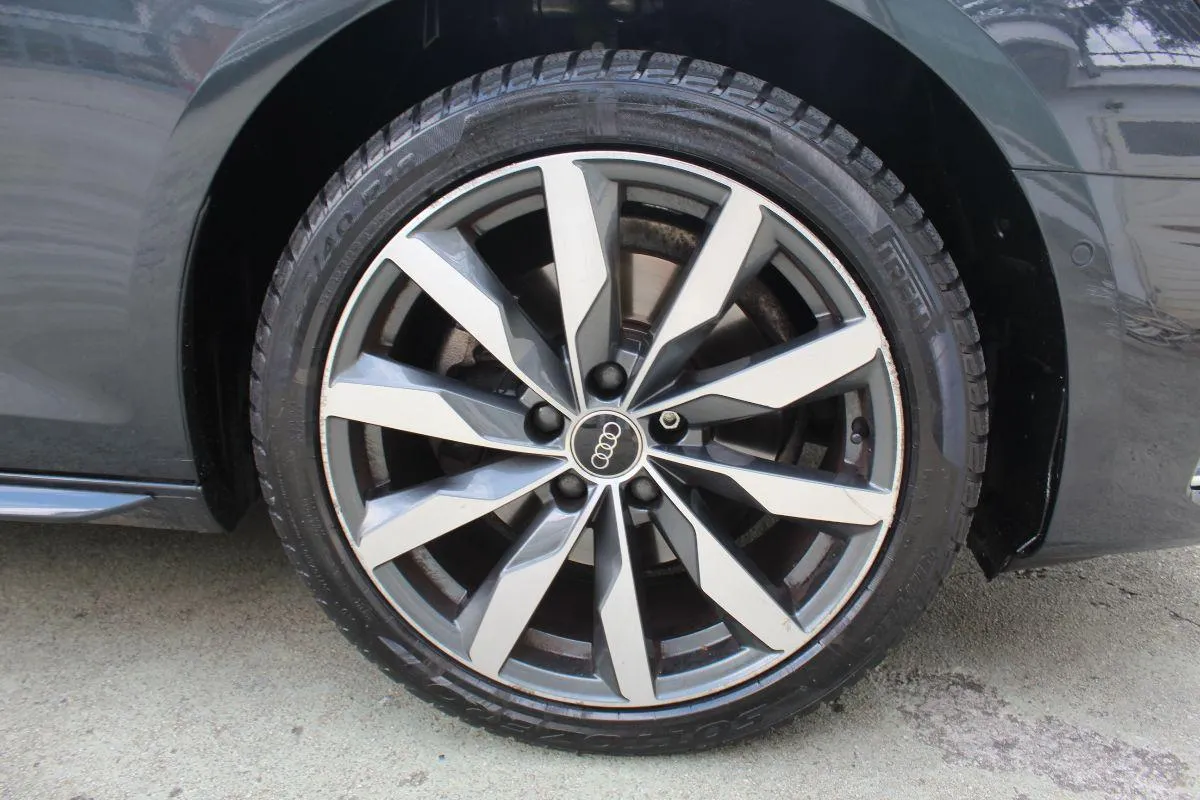 AUDI - A4 Avant - 35 TDI S tronic Business Sport