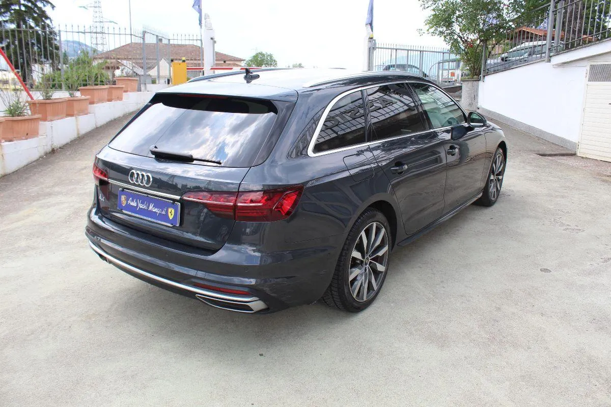 AUDI - A4 Avant - 35 TDI S tronic Business Sport