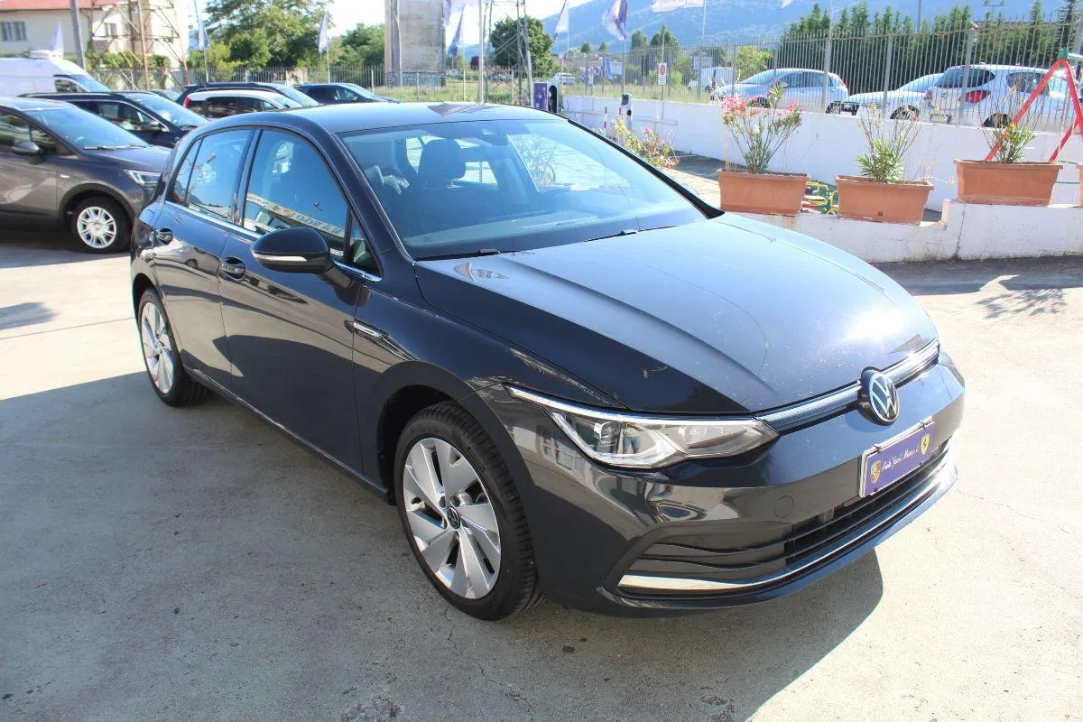 VOLKSWAGEN - Golf - VIII 2022 2.0 tdi  Style 115cv dsg