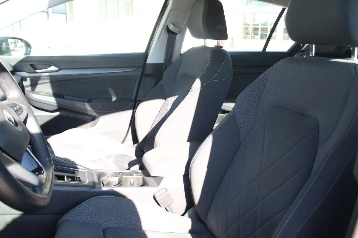 VOLKSWAGEN - Golf - VIII 2022 2.0 tdi  Style 115cv dsg