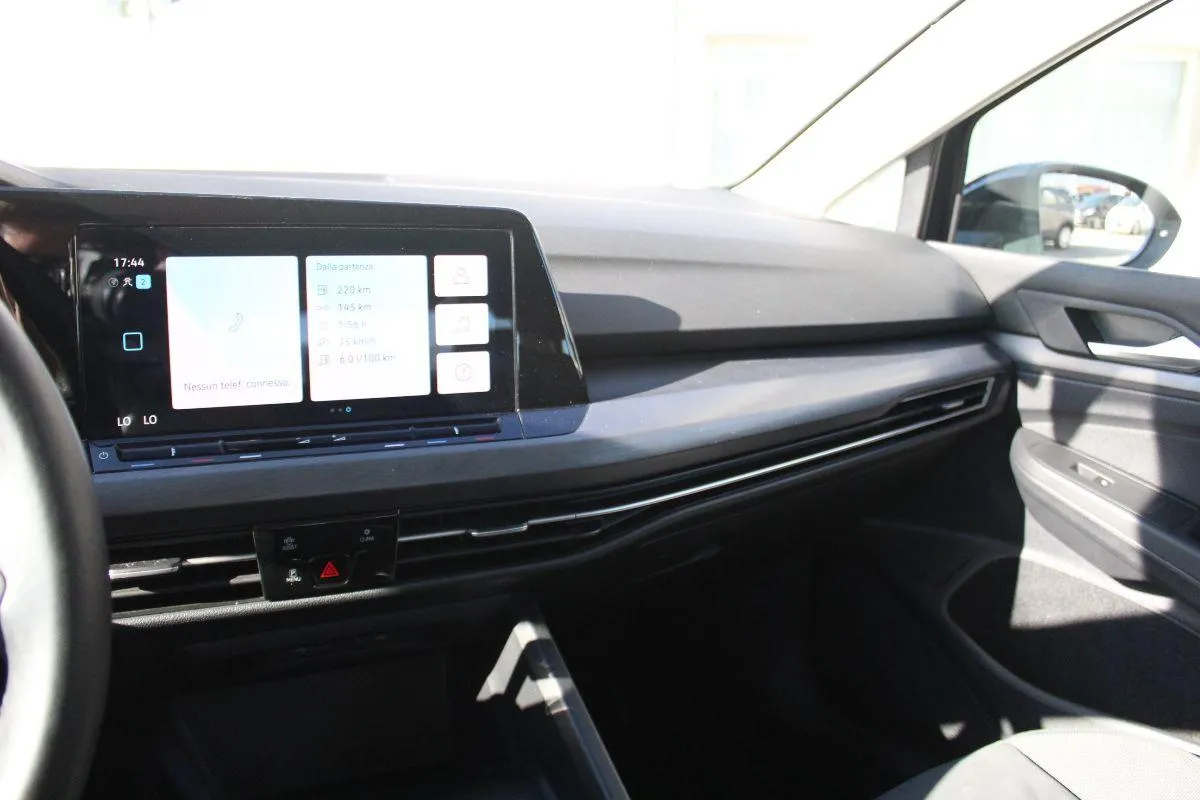 VOLKSWAGEN - Golf - VIII 2022 2.0 tdi  Style 115cv dsg