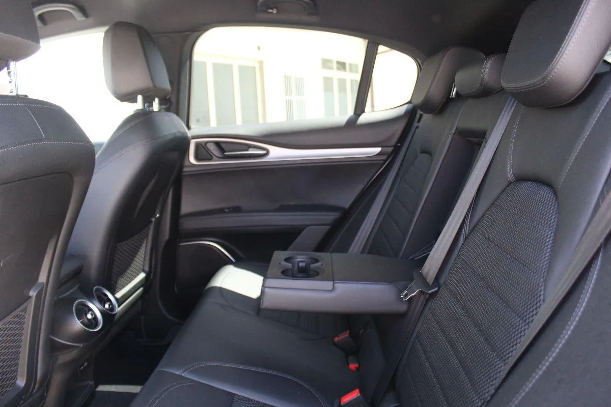 ALFA ROMEO - Stelvio 2.2 t Sprint Q4 190cv AT8 F1
