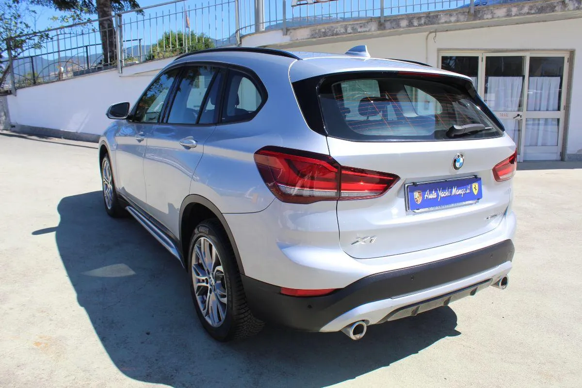 BMW - X1 - xDrive18d Business