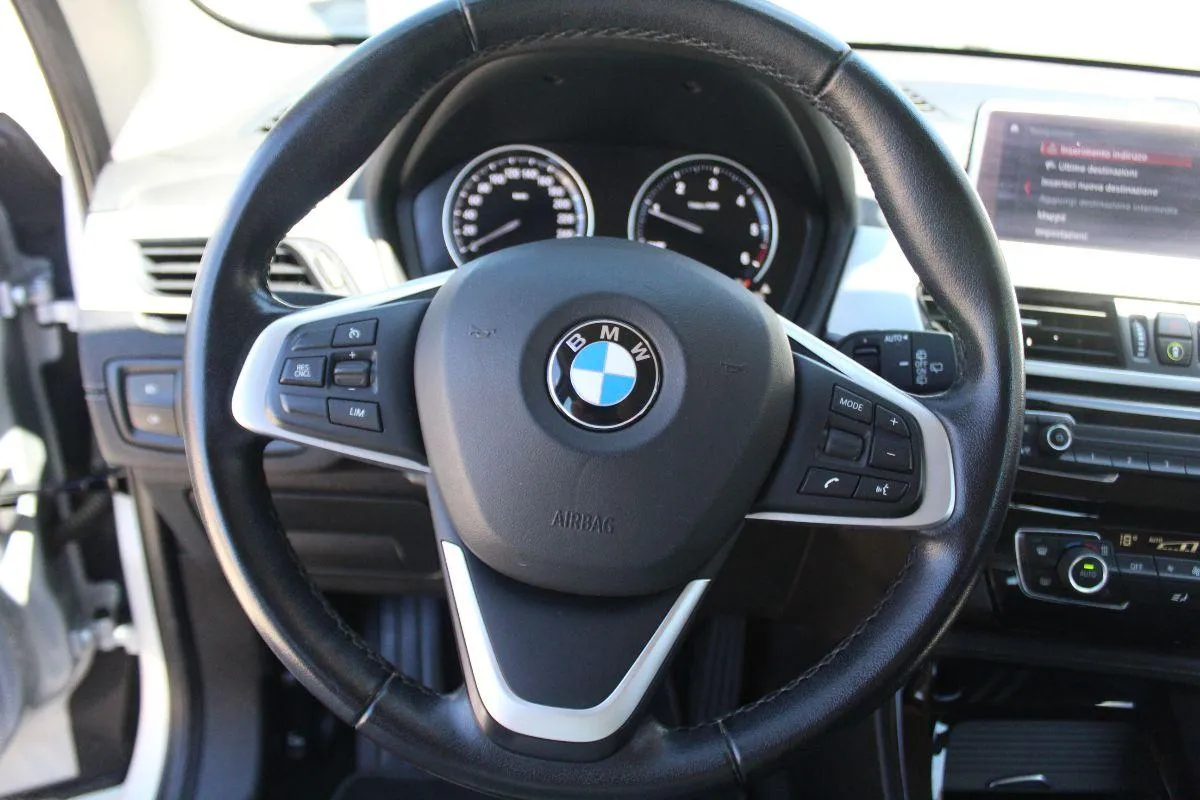 BMW - X1 - xDrive18d Business