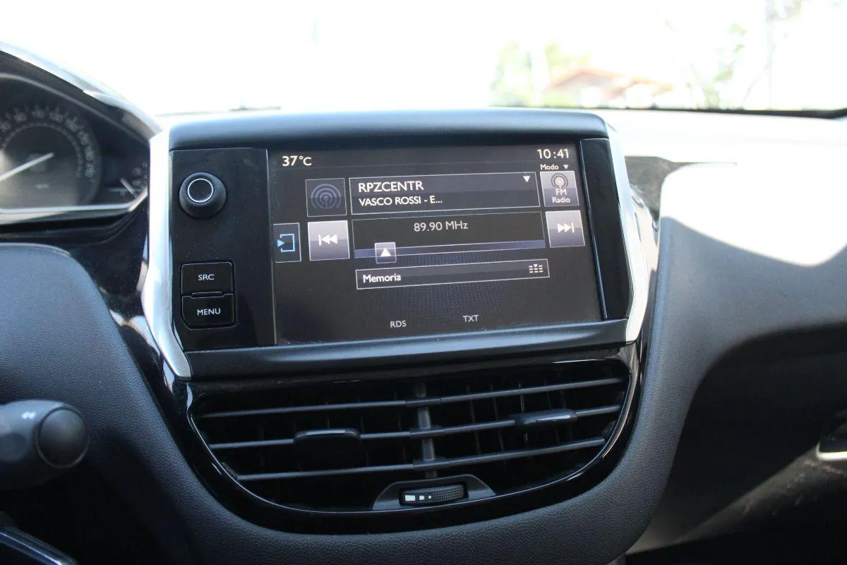 PEUGEOT - 208 - PureTech 82 3p. GPL Access