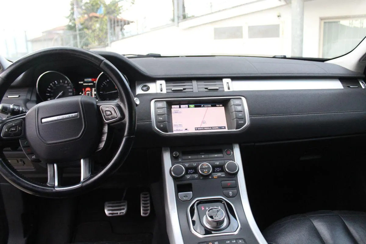 LAND ROVER - Range Rover Evoque - 2.2 TD4 5p. Pure Tech Pack