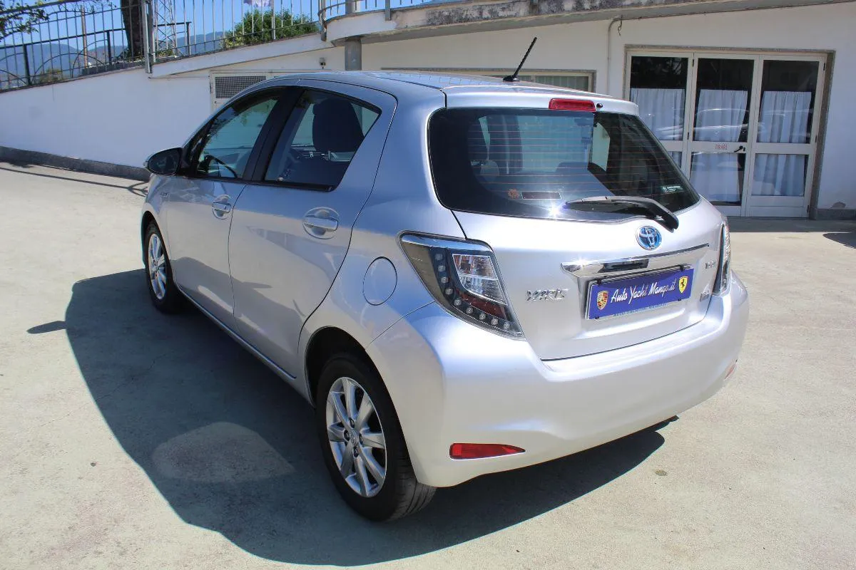 TOYOTA - Yaris -  1.5 Hybrid 5p. Style