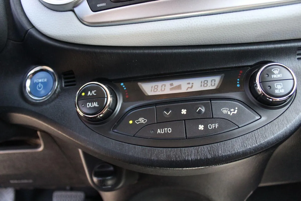 TOYOTA - Yaris -  1.5 Hybrid 5p. Style