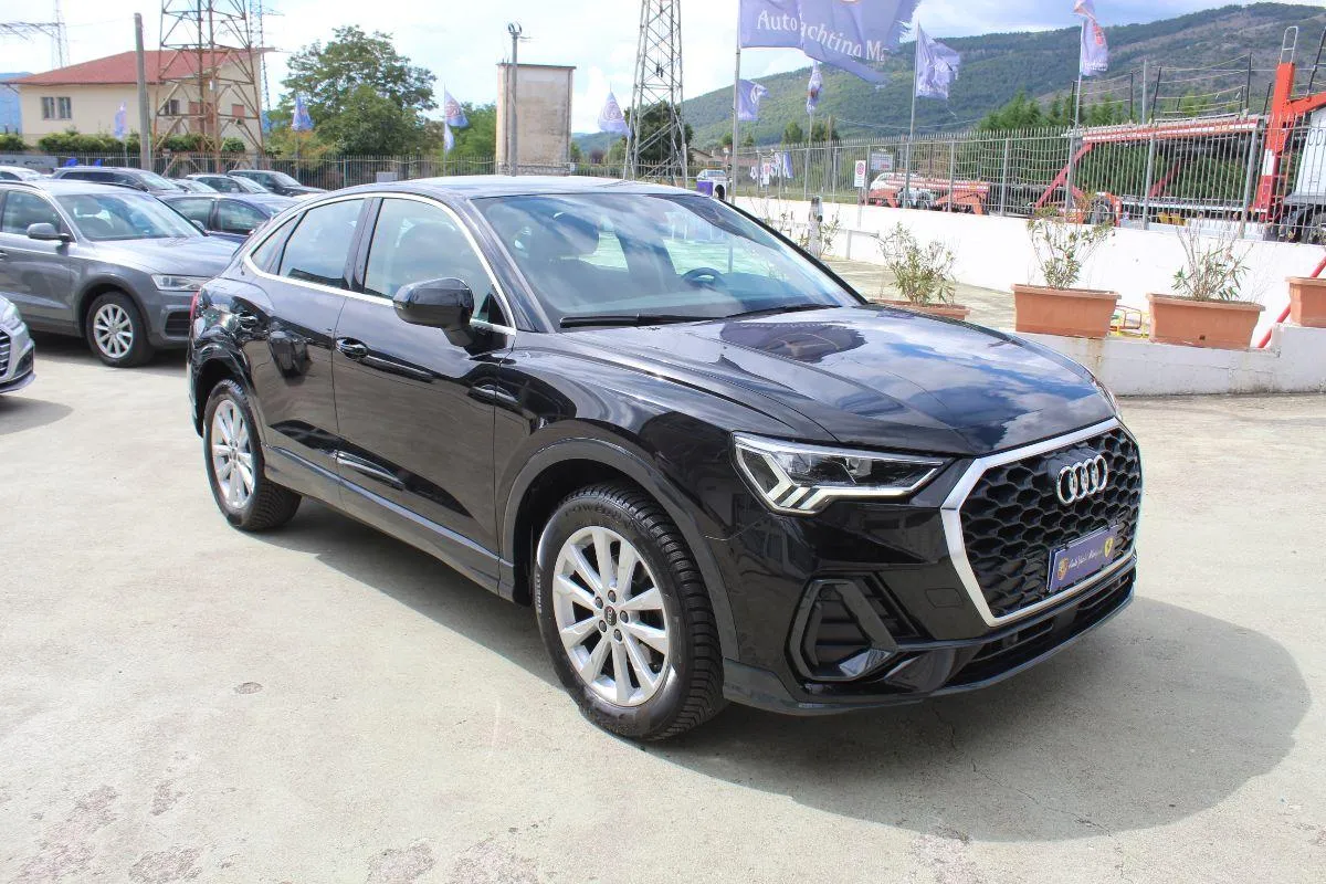 AUDI - Q3 Sportback - 35 TDI S Tronic Business Plus