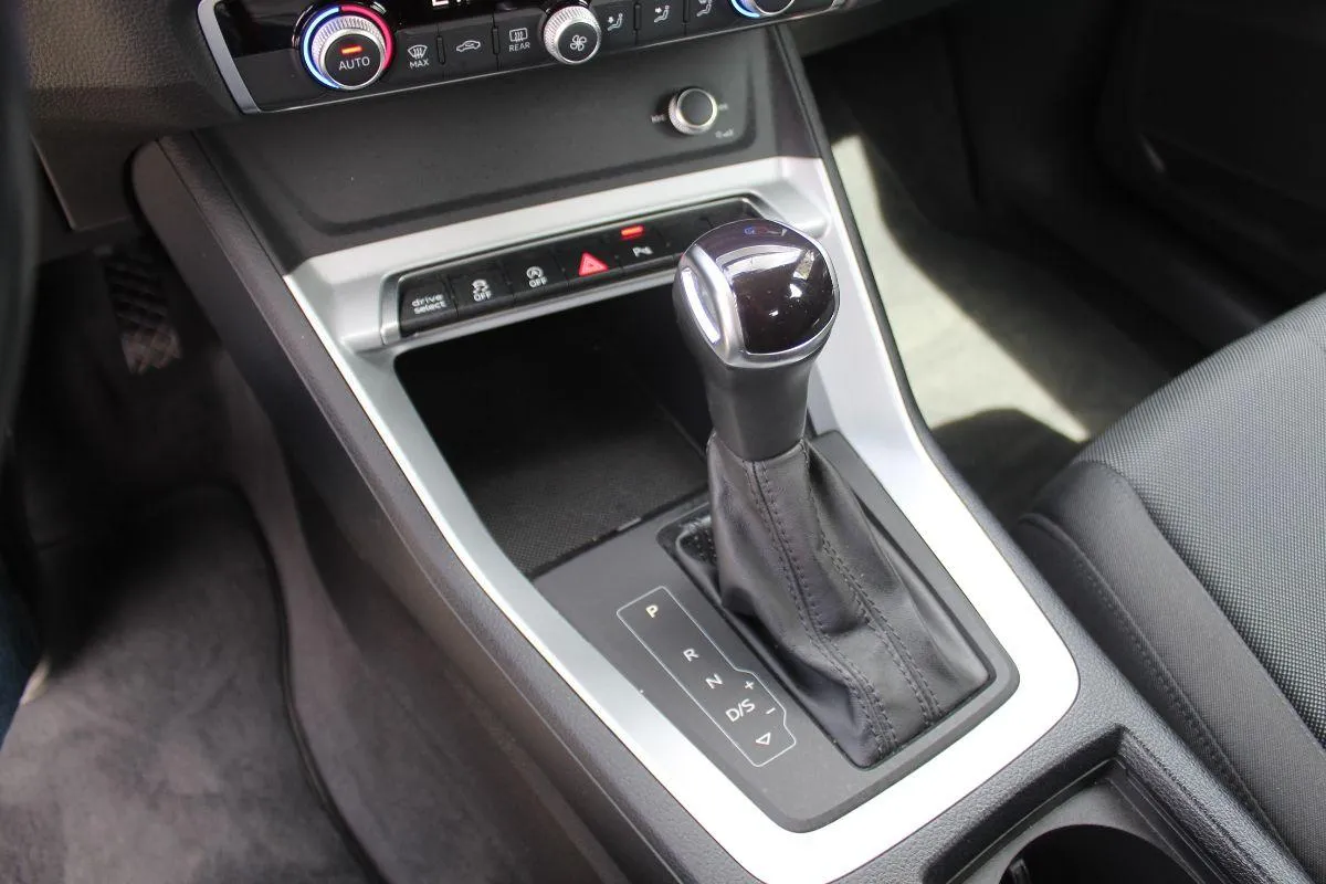 AUDI - Q3 Sportback - 35 TDI S Tronic Business Plus
