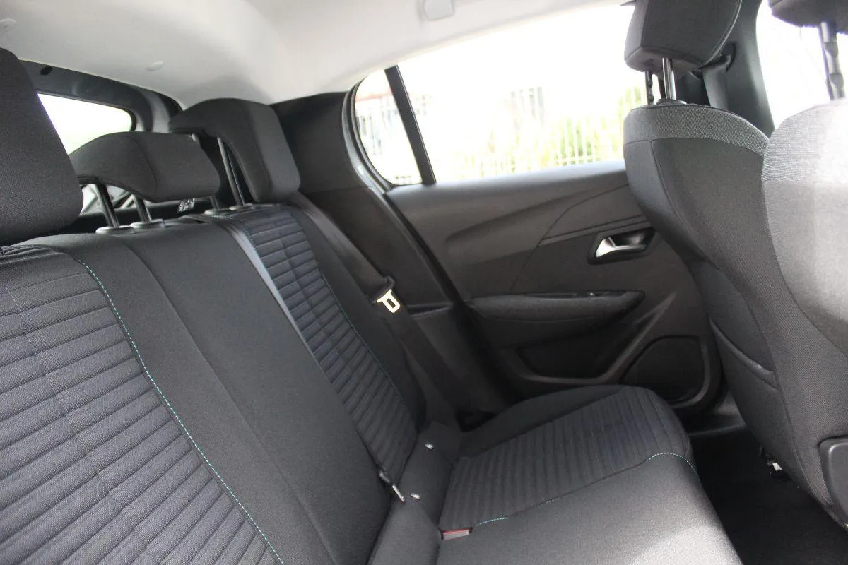 PEUGEOT - 208 1.2 puretech Style
