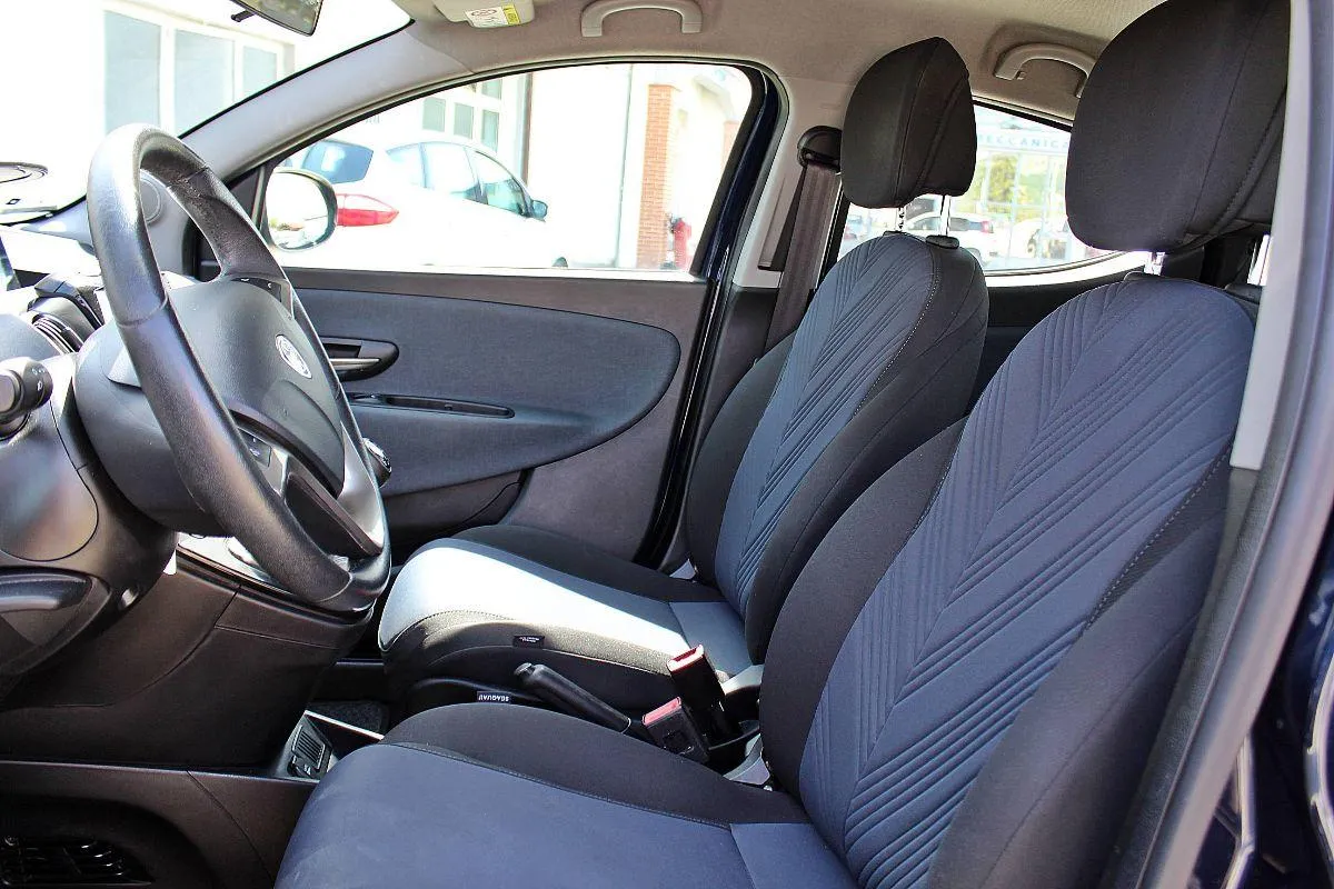 LANCIA - Ypsilon - 1.0 FireFly 5p.S&S Hyb. Eco Gold
