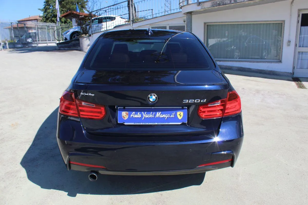 BMW - Serie 3 - 320d Futura