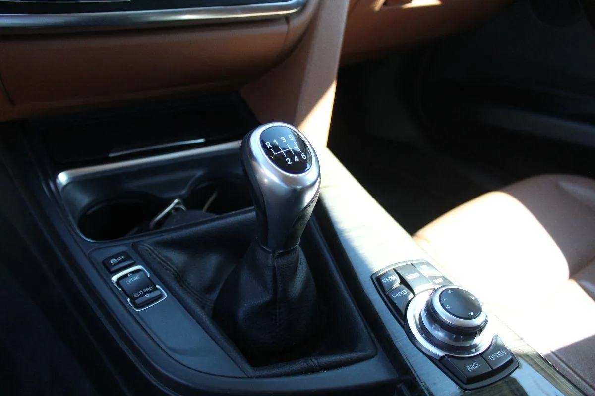 BMW - Serie 3 - 320d Futura