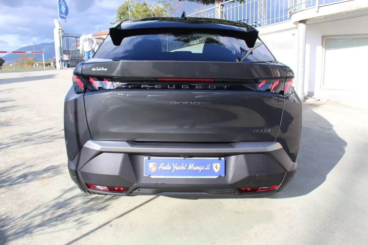 PEUGEOT - 3008 - Hybrid 136 e-DCS6 GT
