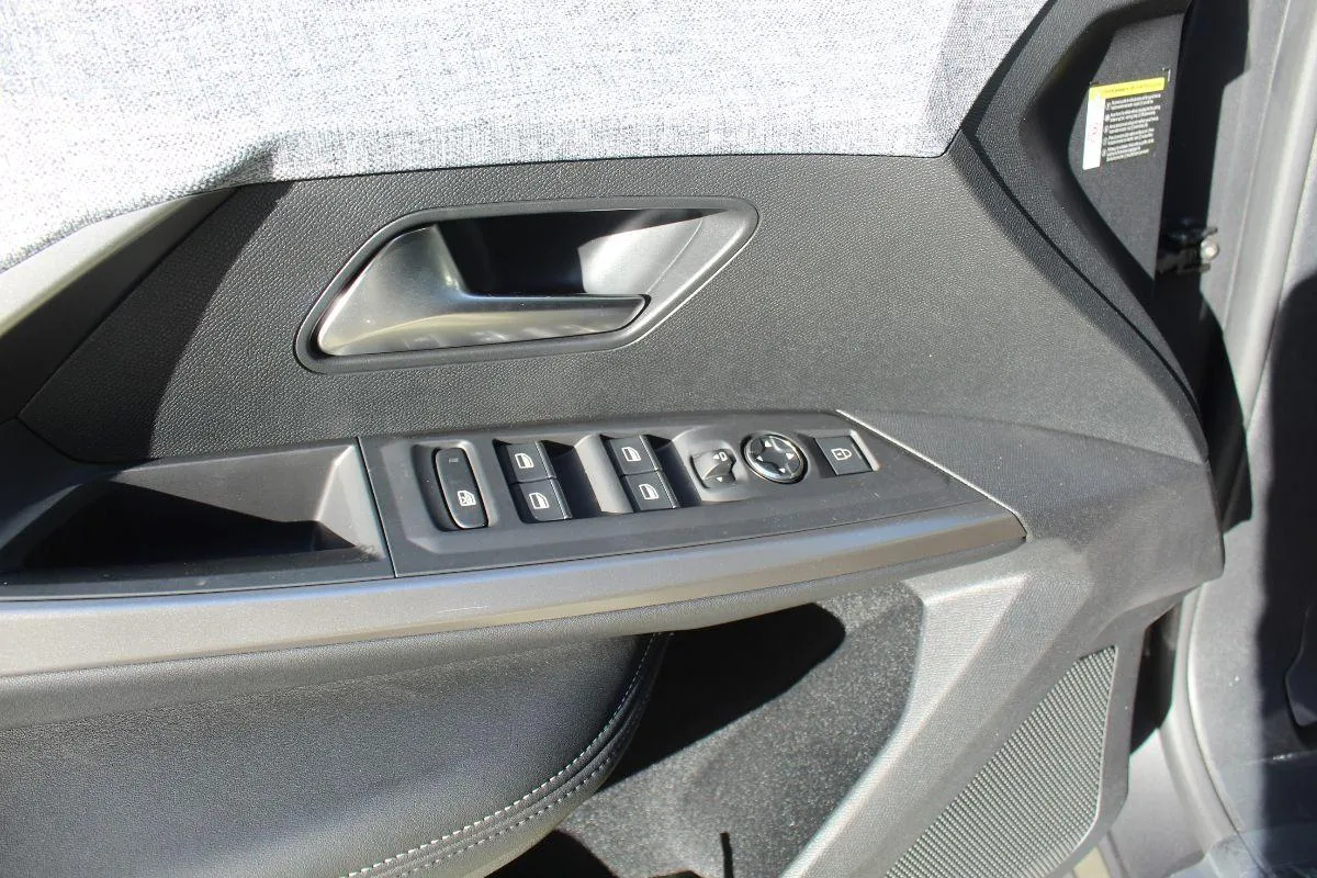 PEUGEOT - 3008 - Hybrid 136 e-DCS6 GT