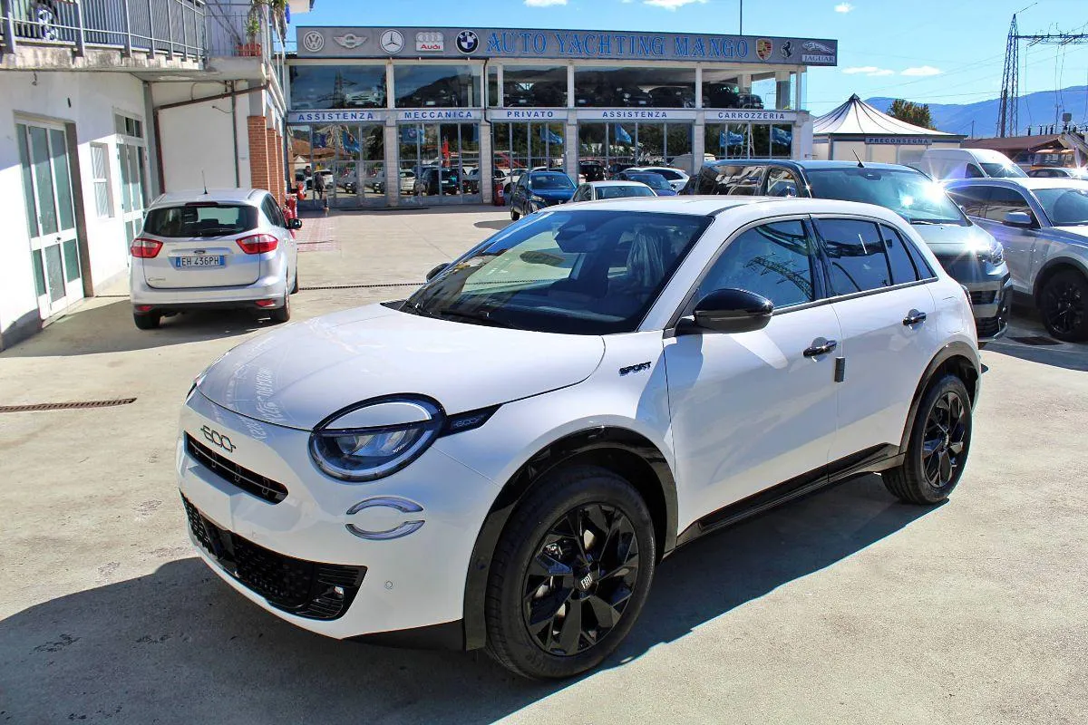 FIAT - 600 1.2 hybrid Sport 145cv auto
