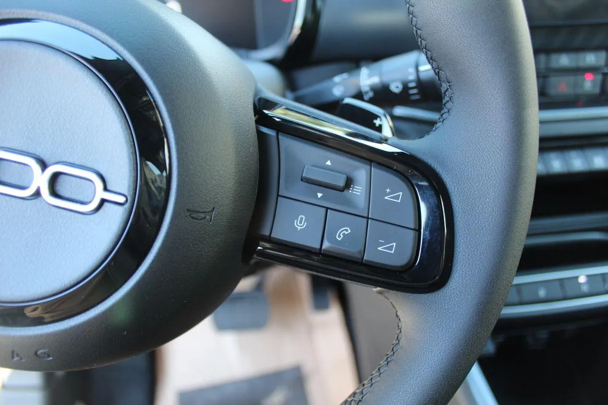 FIAT - 600 1.2 hybrid Sport 145cv auto