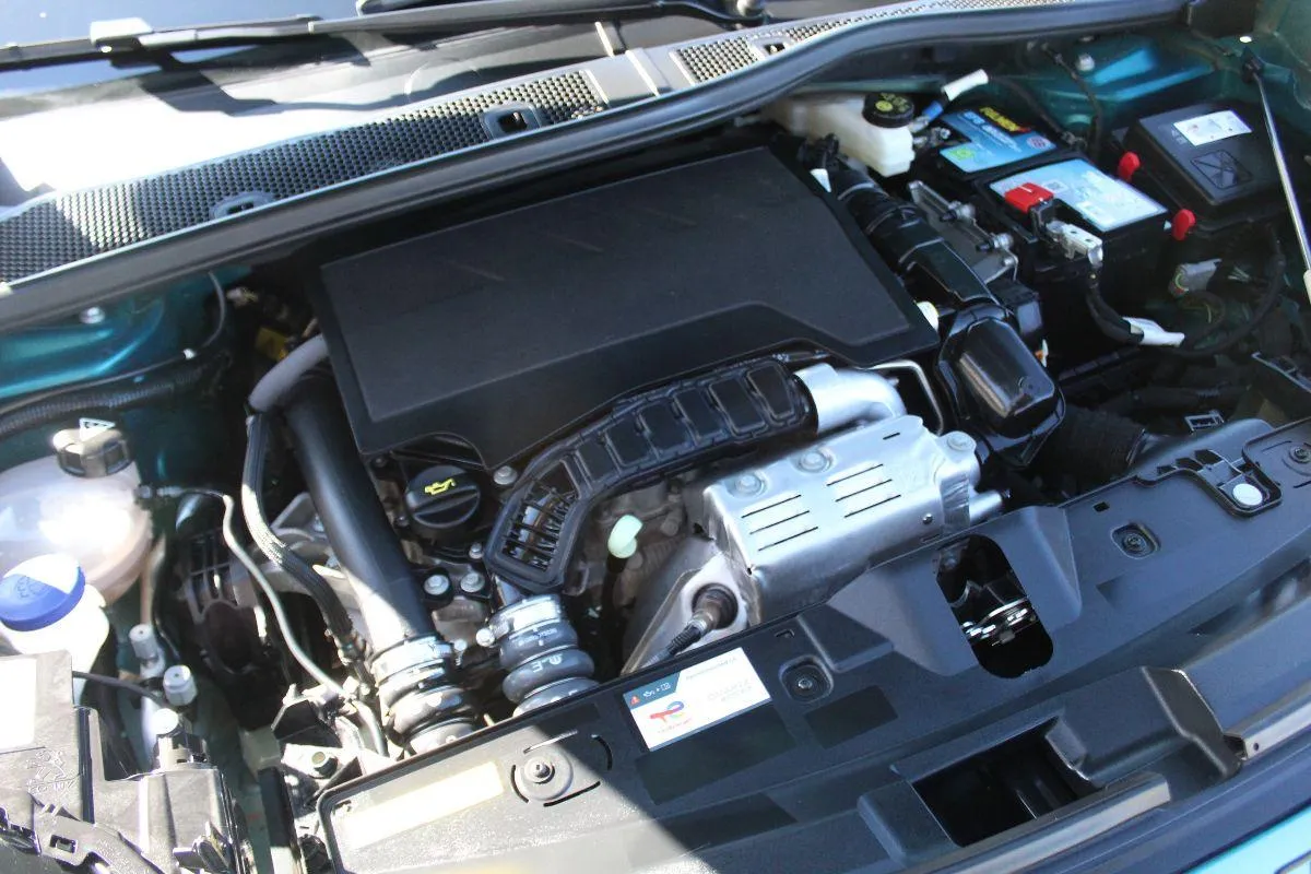 PEUGEOT - 2008 - PureTech 100 S&S Allure