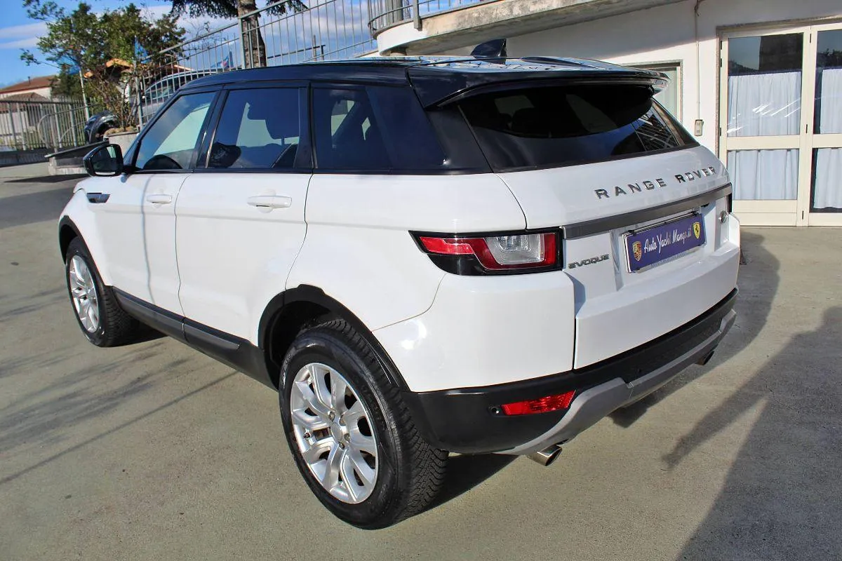 LAND ROVER - Range Rover Evoque -  2.0 TD4 5p. SE Dynamic