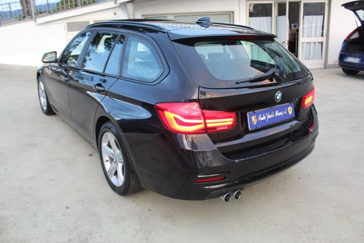 BMW - Serie 3 Touring - 320d Touring Business Advantage aut.