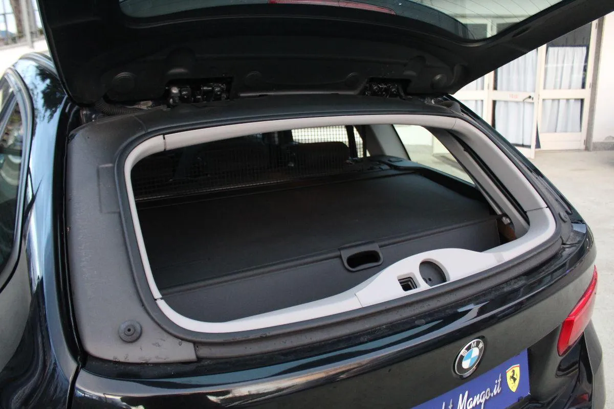 BMW - Serie 3 Touring - 320d Touring Business Advantage aut.