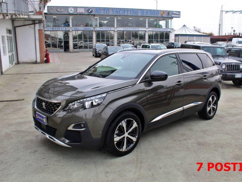 PEUGEOT 5008 — Photo 1 of 25