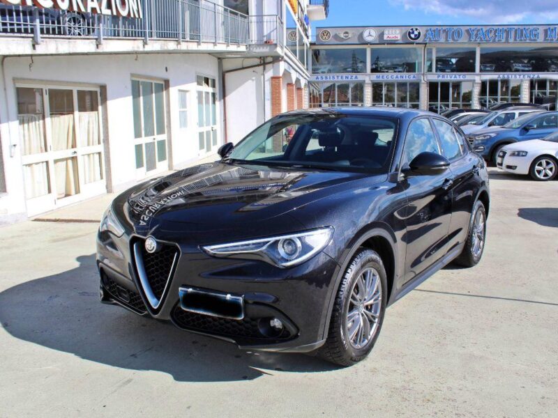 ALFA ROMEO Stelvio — Foto 1 di 29
