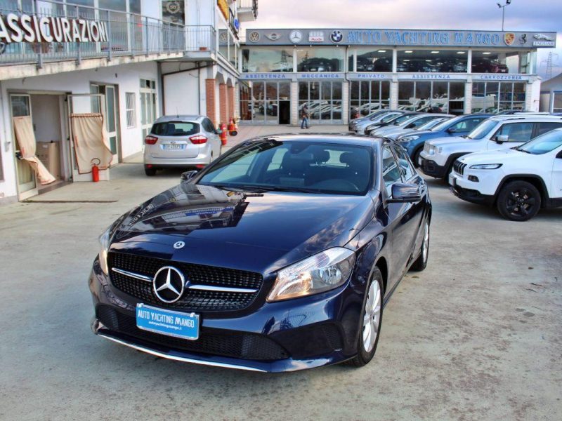 MERCEDES Classe A — Photo 1 of 25