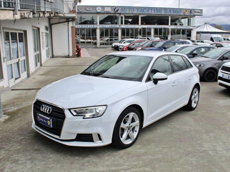 AUDI A3 — Foto 1 di 22