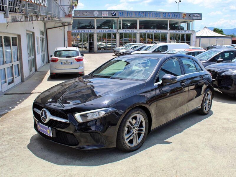 MERCEDES Classe A — Foto 1 di 24