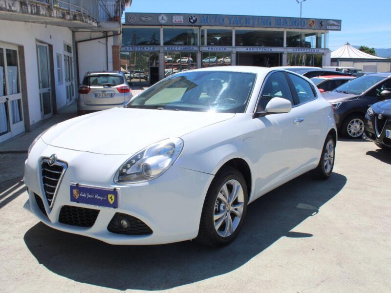 ALFA ROMEO Giulietta — Foto 1 di 19