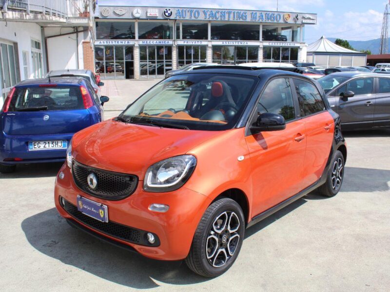 SMART Forfour — Foto 1 di 20