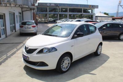 LANCIA – Ypsilon – 1.0 FireFly 5p.S&S Hybrid Silver - Anno 2022